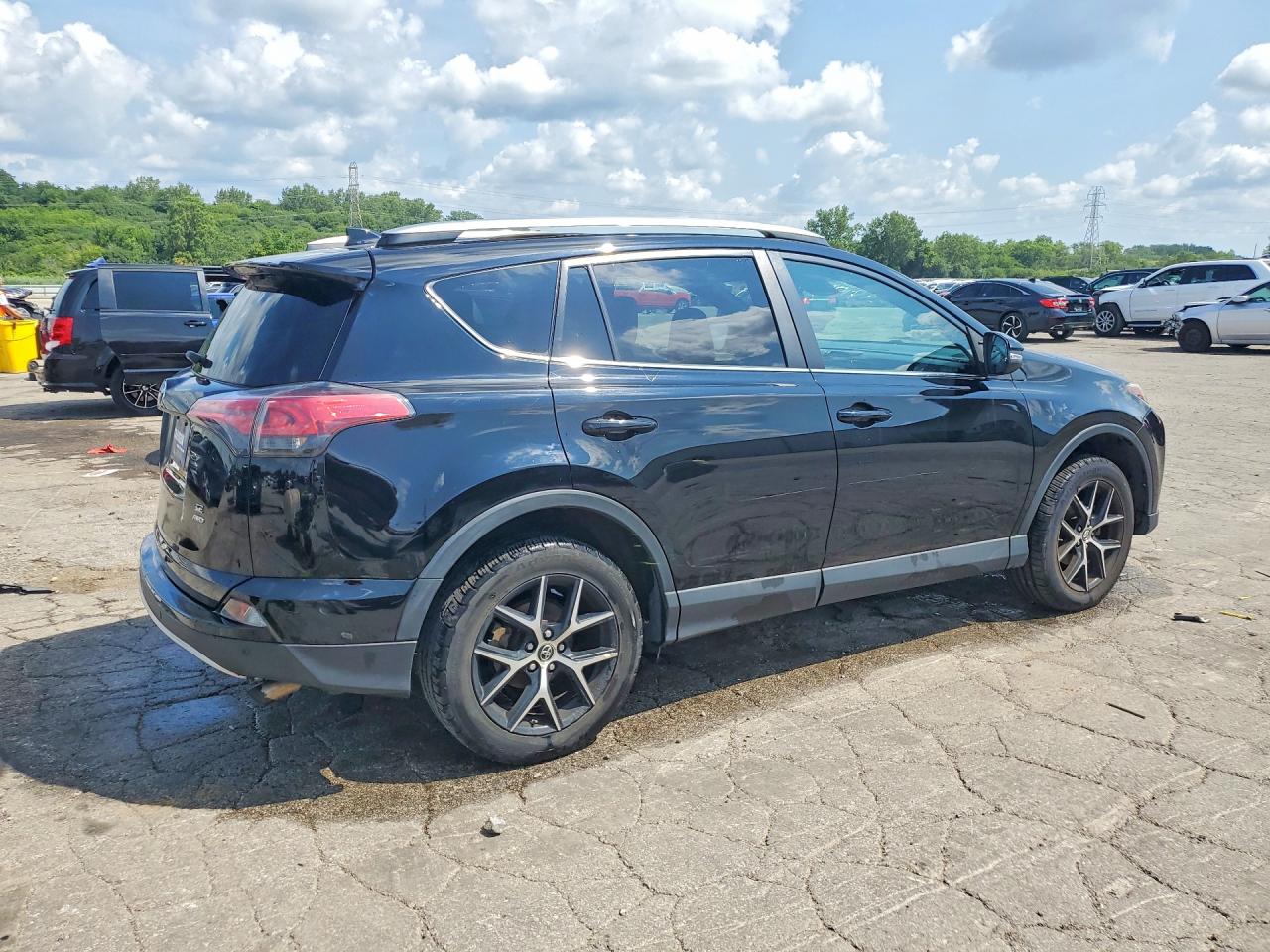 2016 TOYOTA RAV4 SE — снимка 3