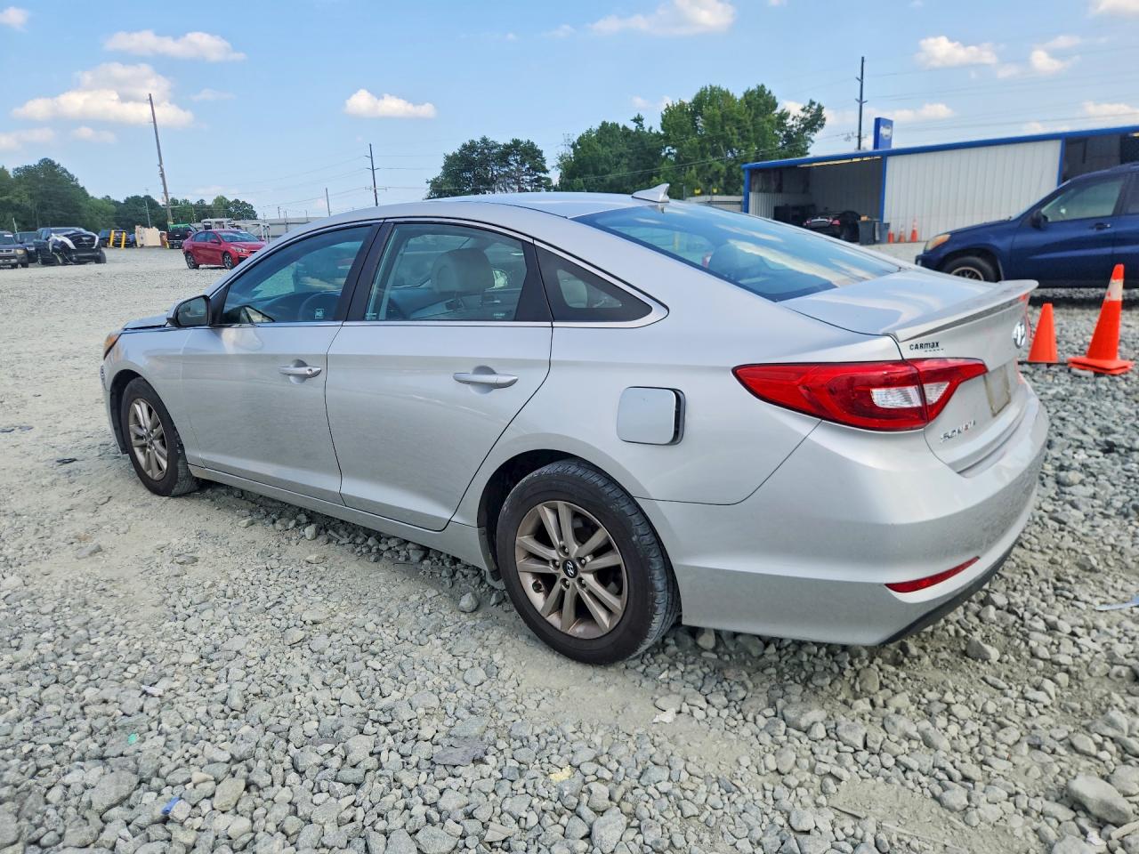 2015 HYUNDAI SONATA SE — снимка 2