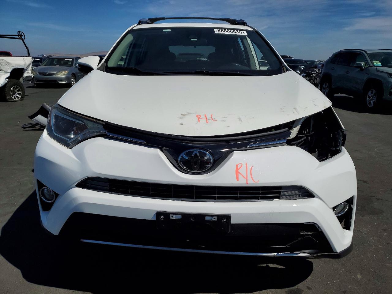 2017 TOYOTA RAV4 XLE — снимка 5