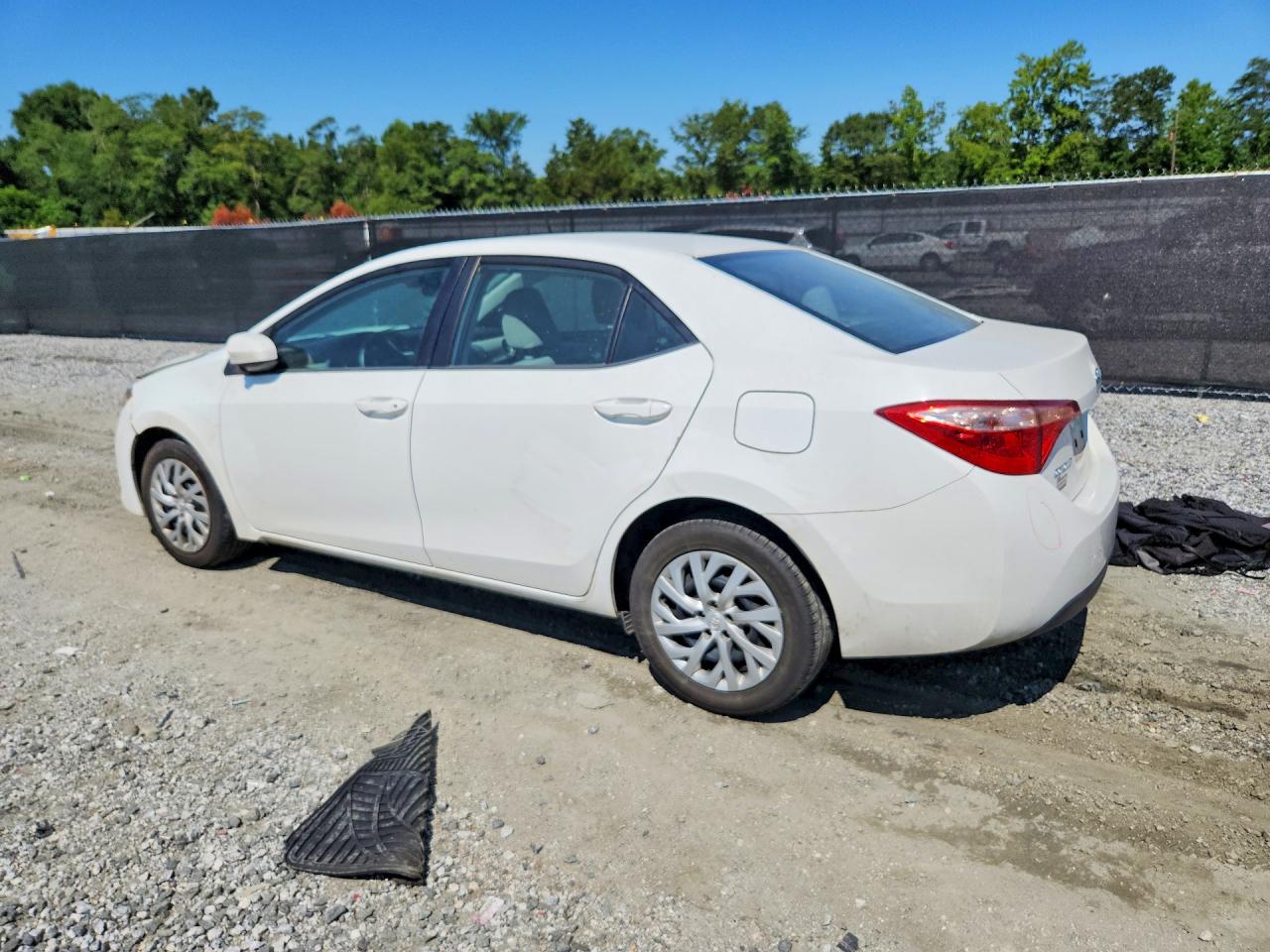 2018 TOYOTA COROLLA LE — снимка 2