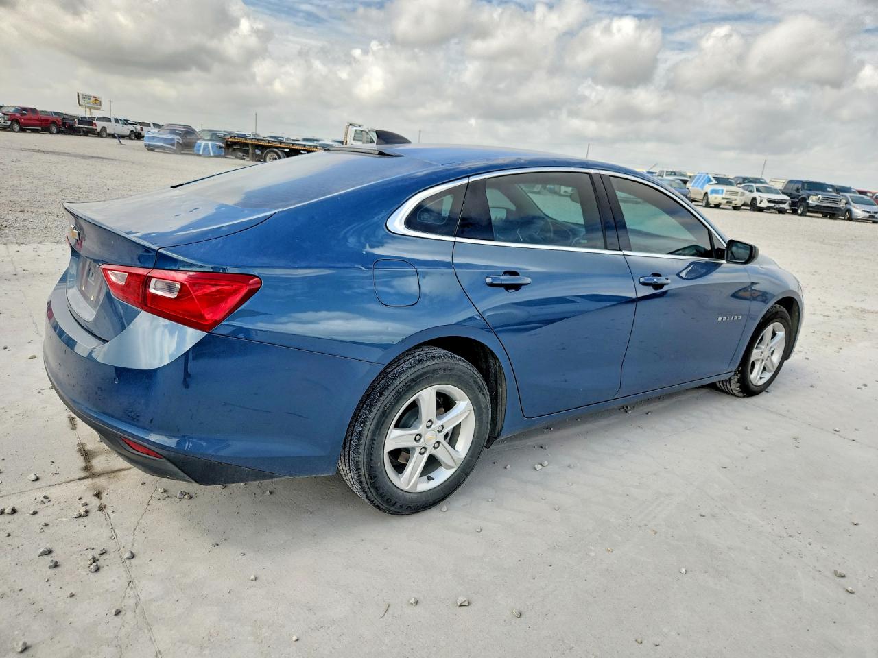 2025 CHEVROLET MALIBU LS — снимка 3