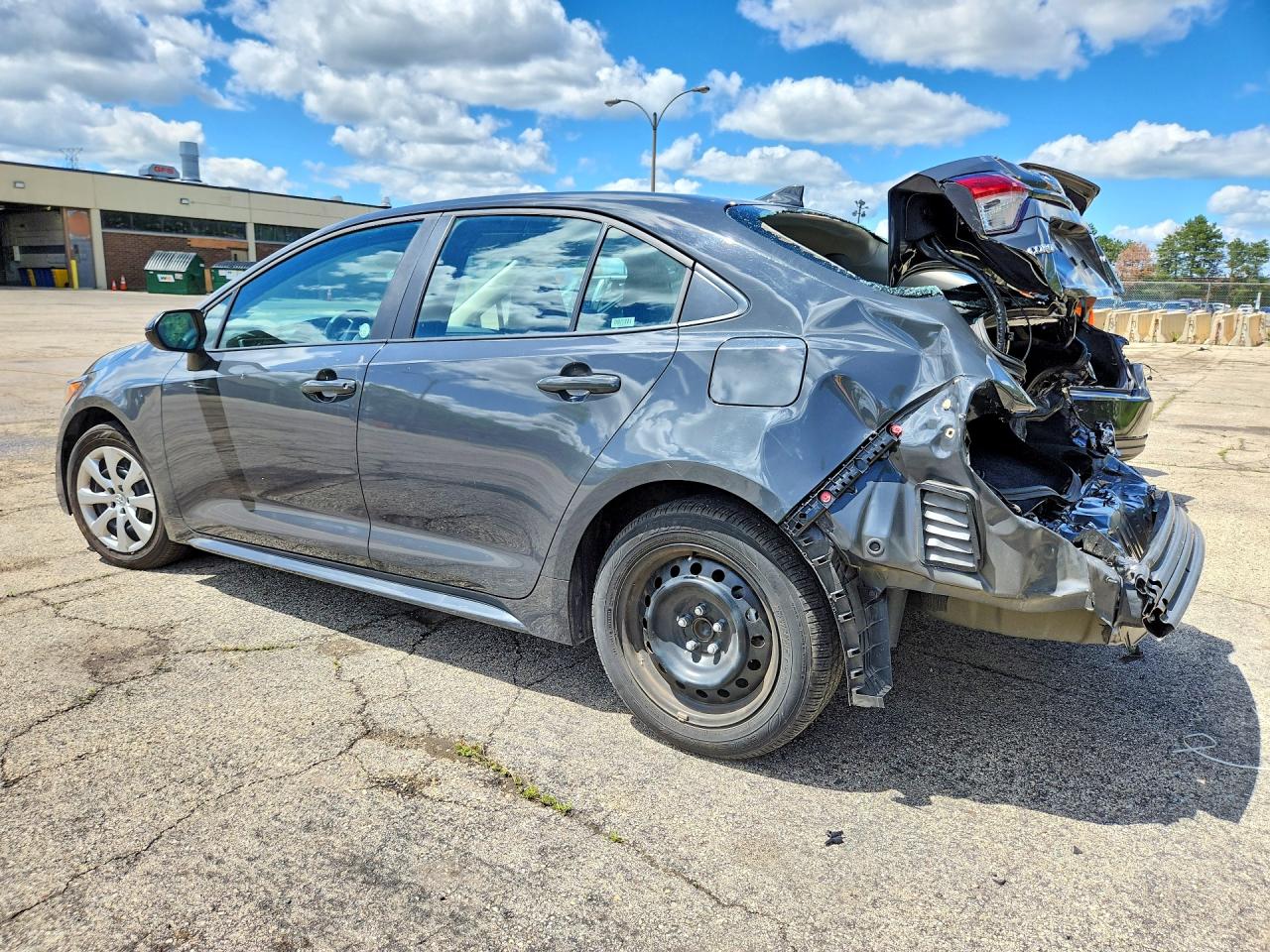 2025 TOYOTA COROLLA LE — снимка 2
