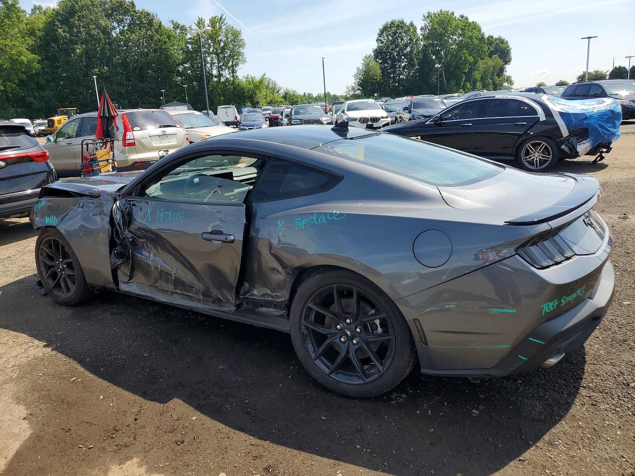 2026 FORD MUSTANG — снимка 2
