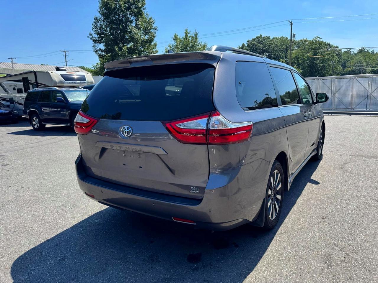2019 TOYOTA SIENNA XLE PREMIUM 7-PASSENGER — снимка 3