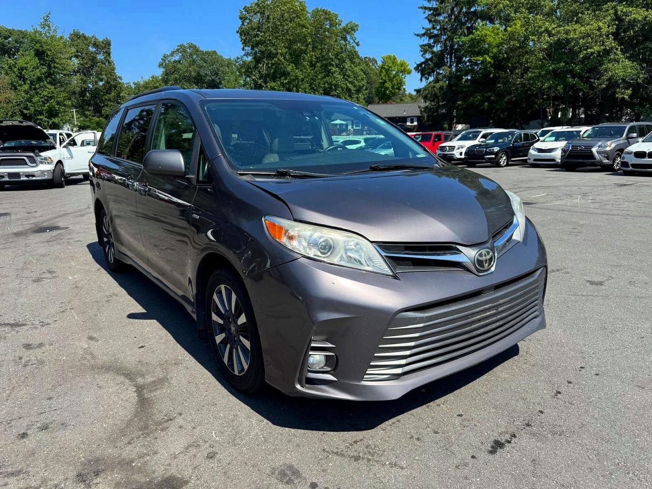 2019 TOYOTA SIENNA XLE PREMIUM 7-PASSENGER — снимка 4