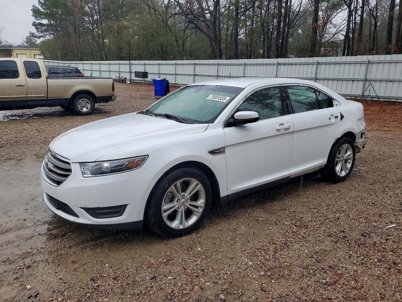 2018 FORD TAURUS SEL