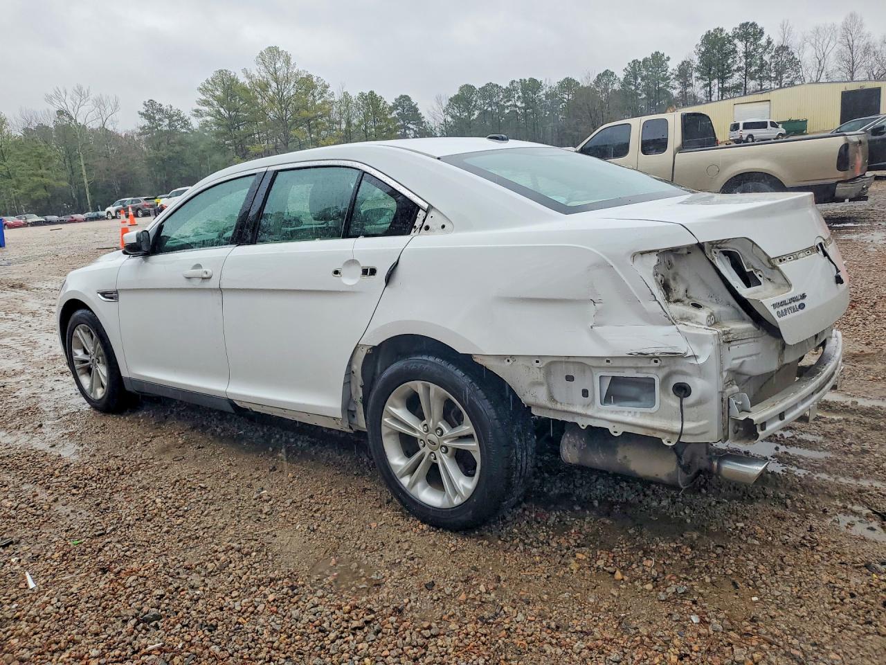 2018 FORD TAURUS SEL — снимка 2