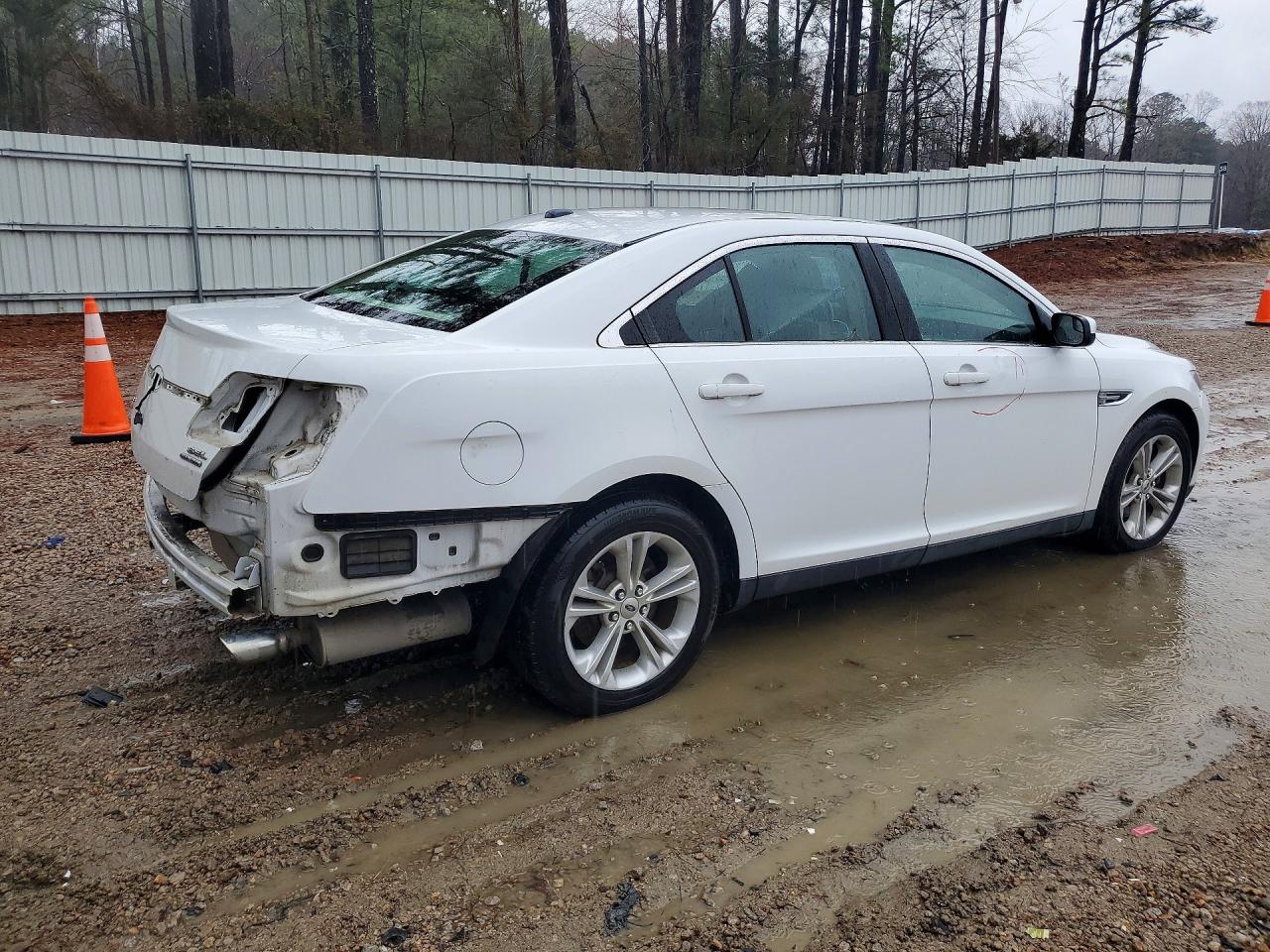 2018 FORD TAURUS SEL — снимка 3