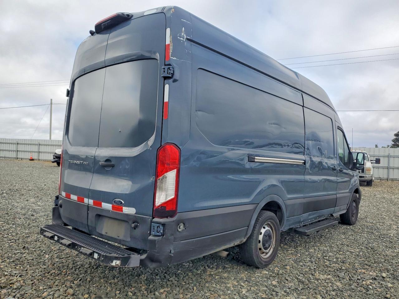 2020 FORD TRANSIT T-250 — снимка 3