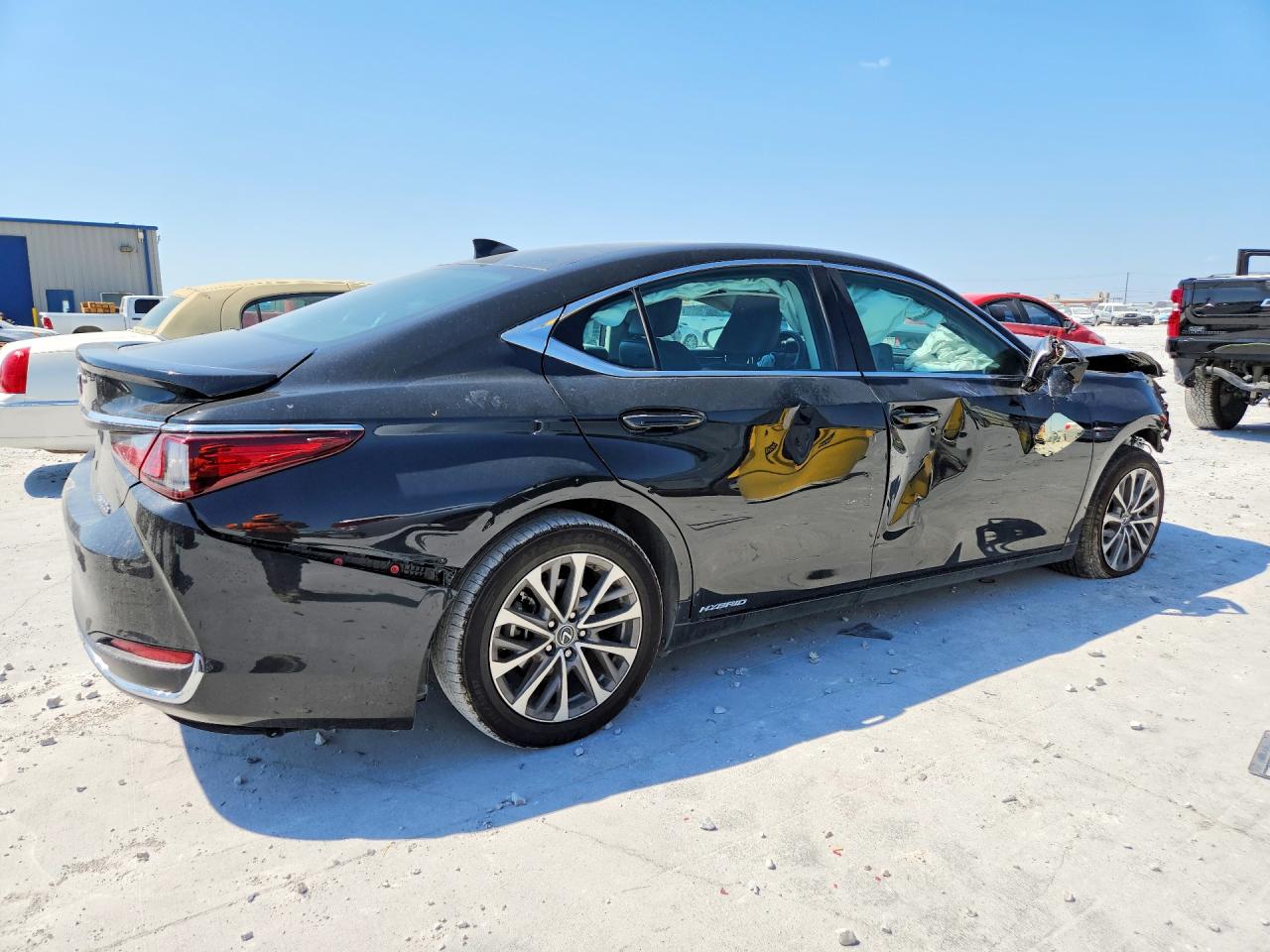2022 LEXUS ES 300H BASE — снимка 3