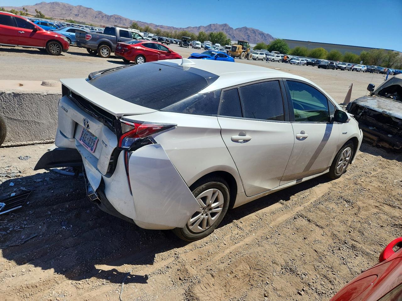2016 TOYOTA PRIUS TWO — снимка 3