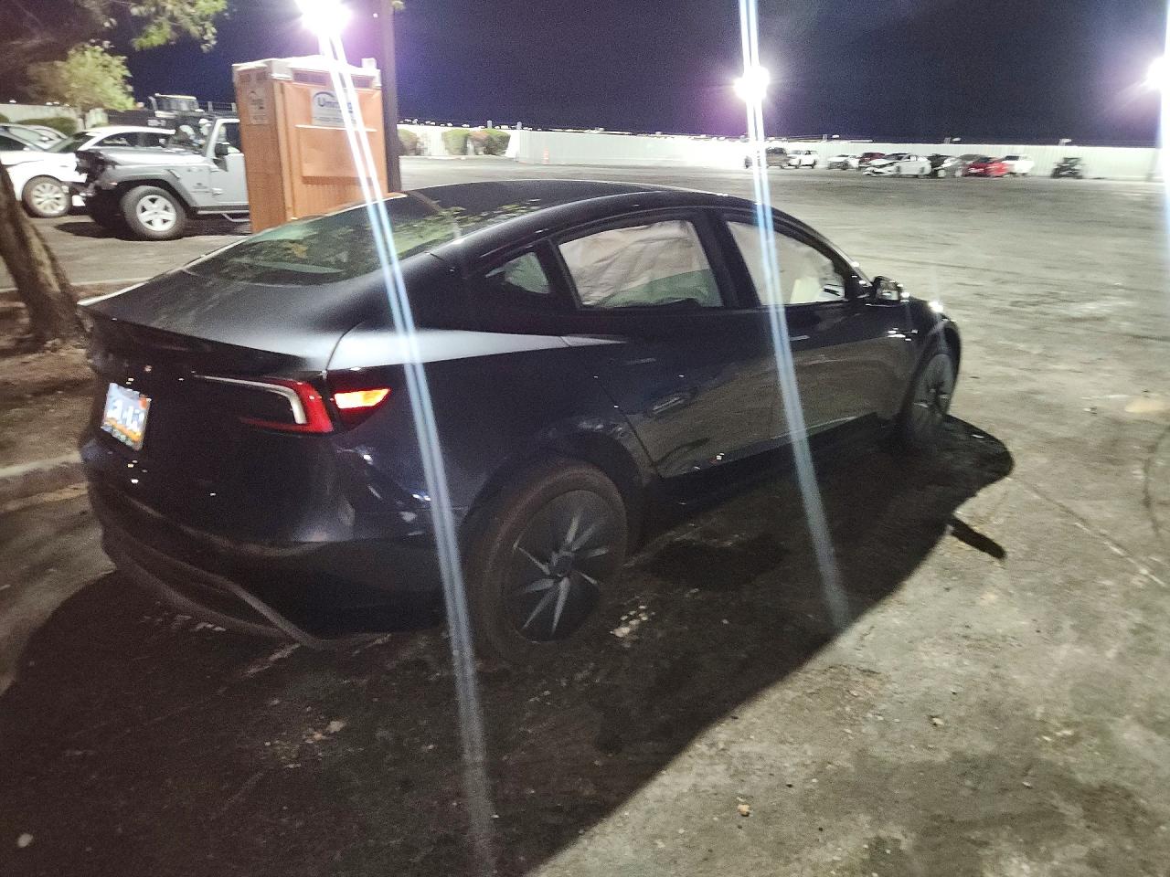 2026 TESLA MODEL 3 — снимка 3