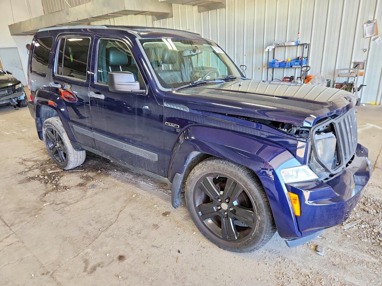 2012 JEEP LIBERTY JET — photo 4