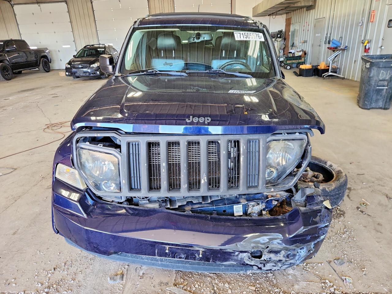 2012 JEEP LIBERTY JET — photo 5