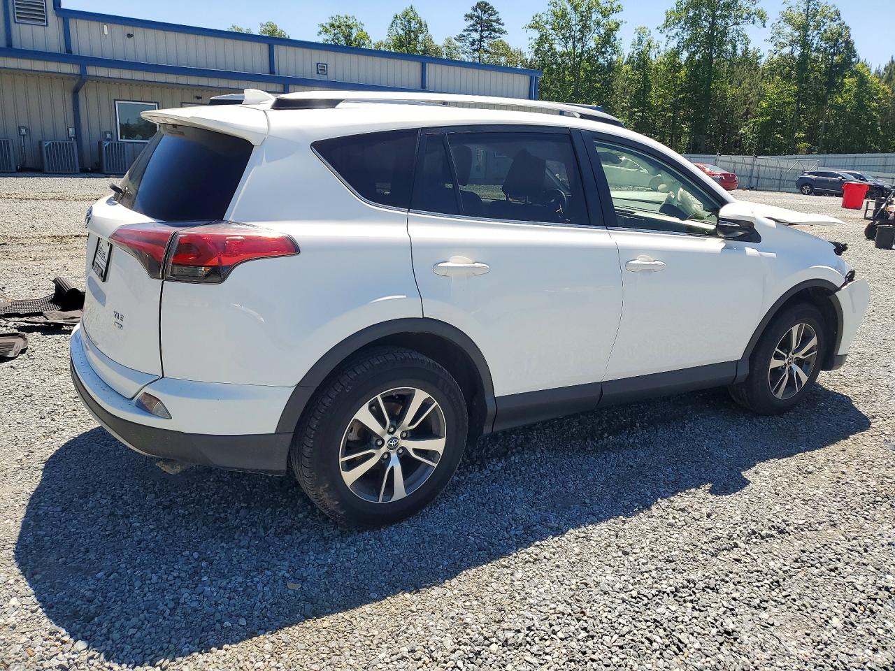 2018 TOYOTA RAV4 XLE — снимка 3