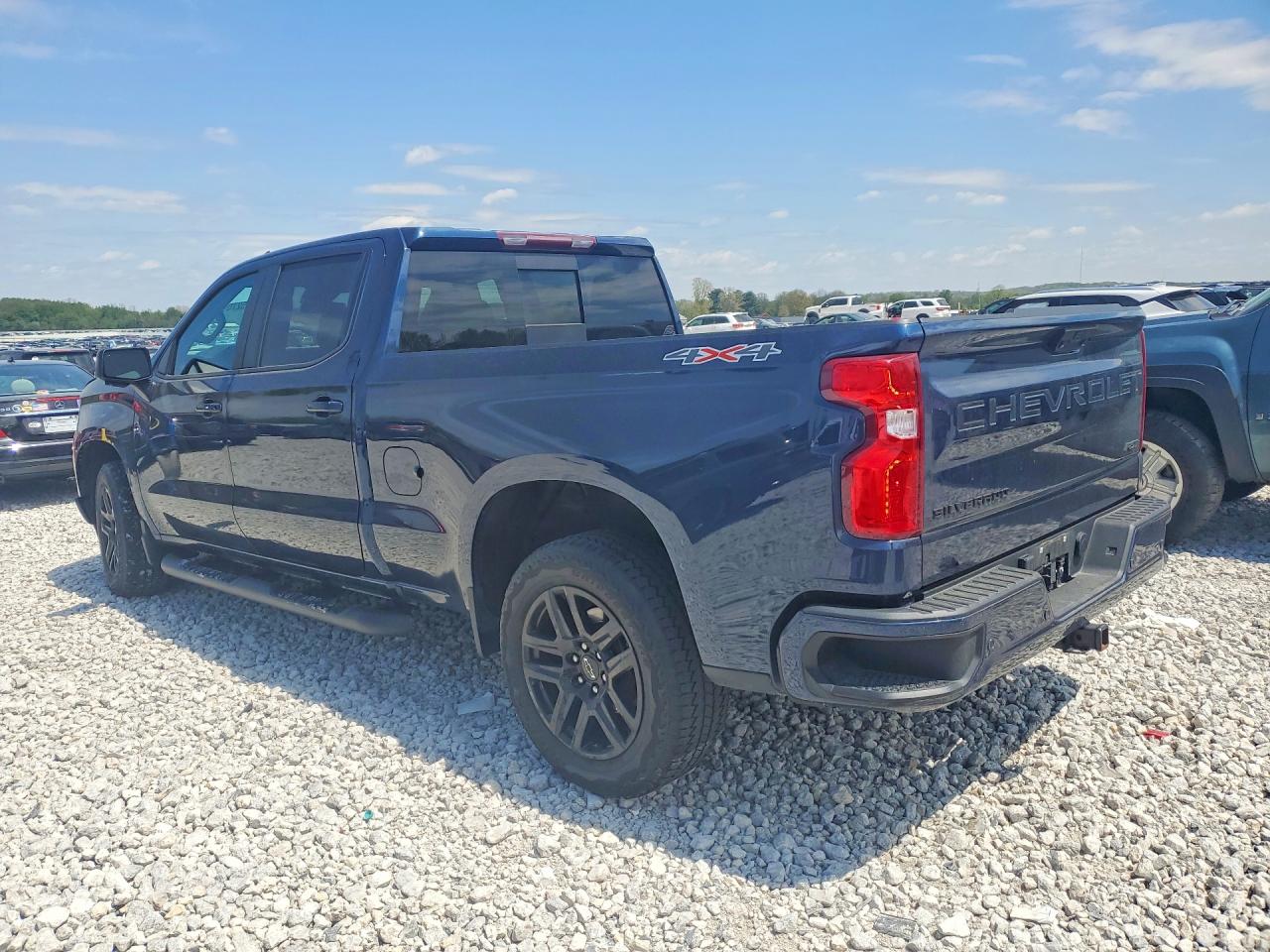 2022 CHEVROLET SILVERADO K1500 RST — снимка 2