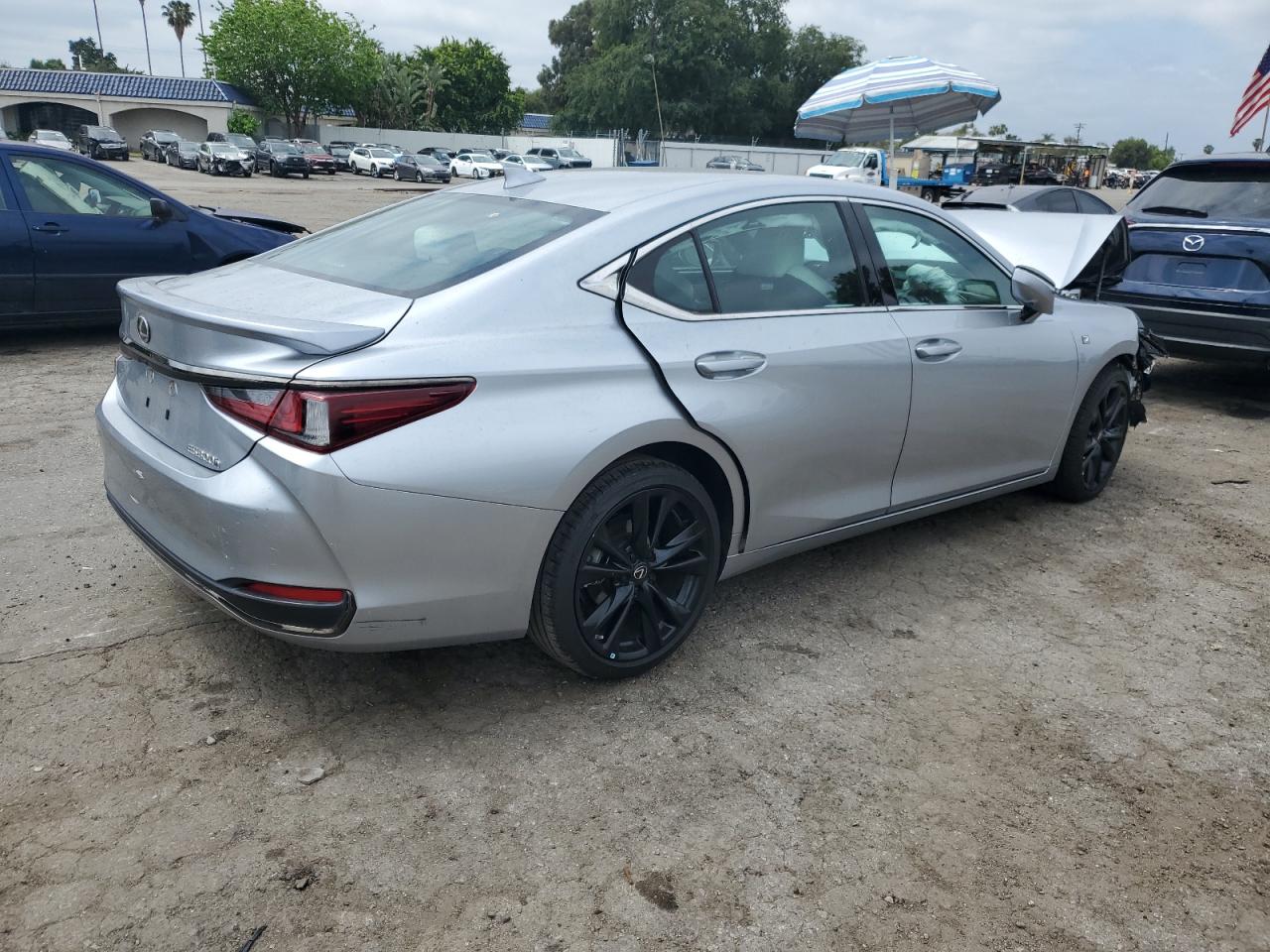 2024 LEXUS ES 300H F SPORT HANDLING — снимка 3