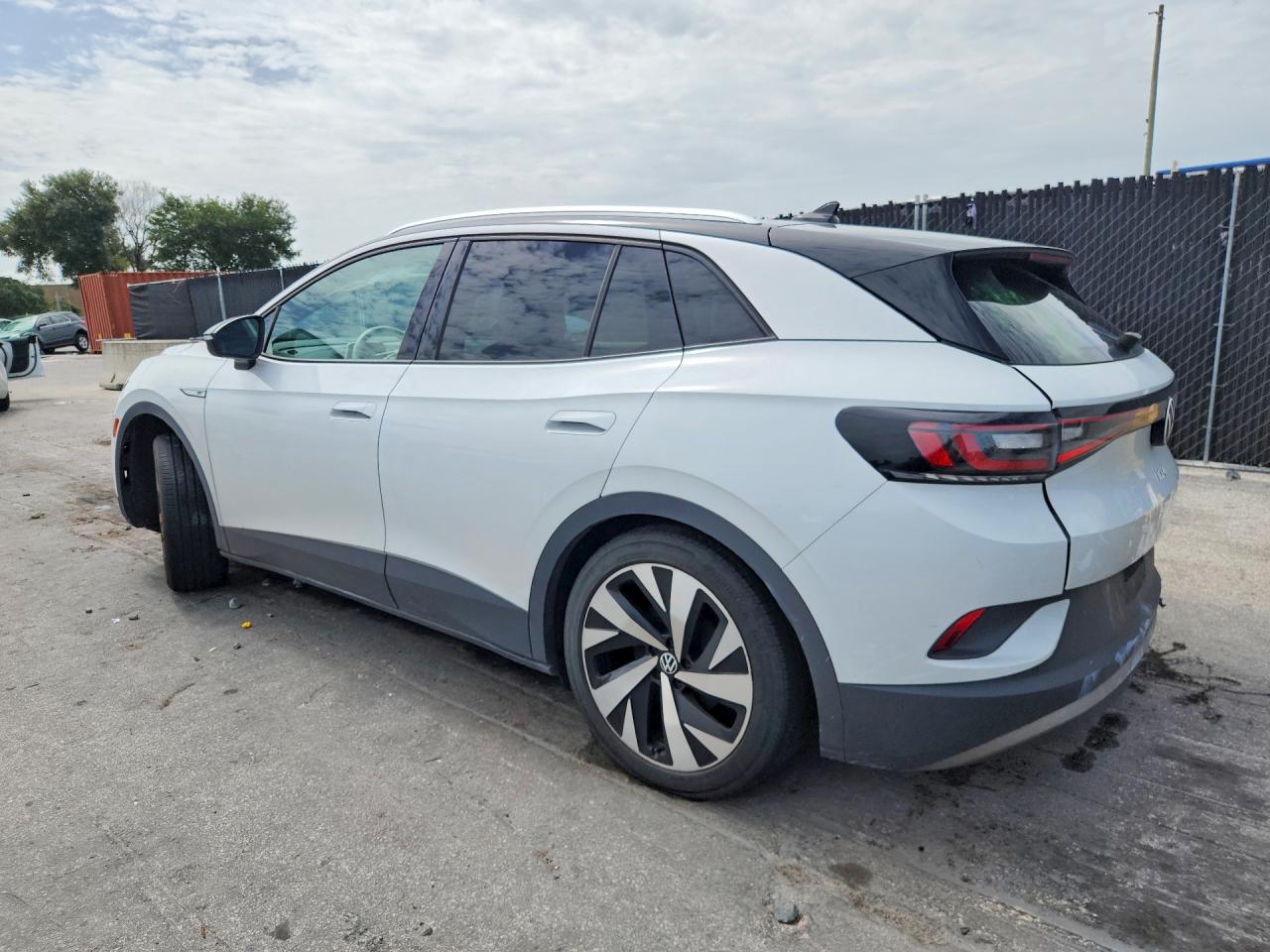 2021 VOLKSWAGEN ID.4 FIRST EDITION — снимка 2