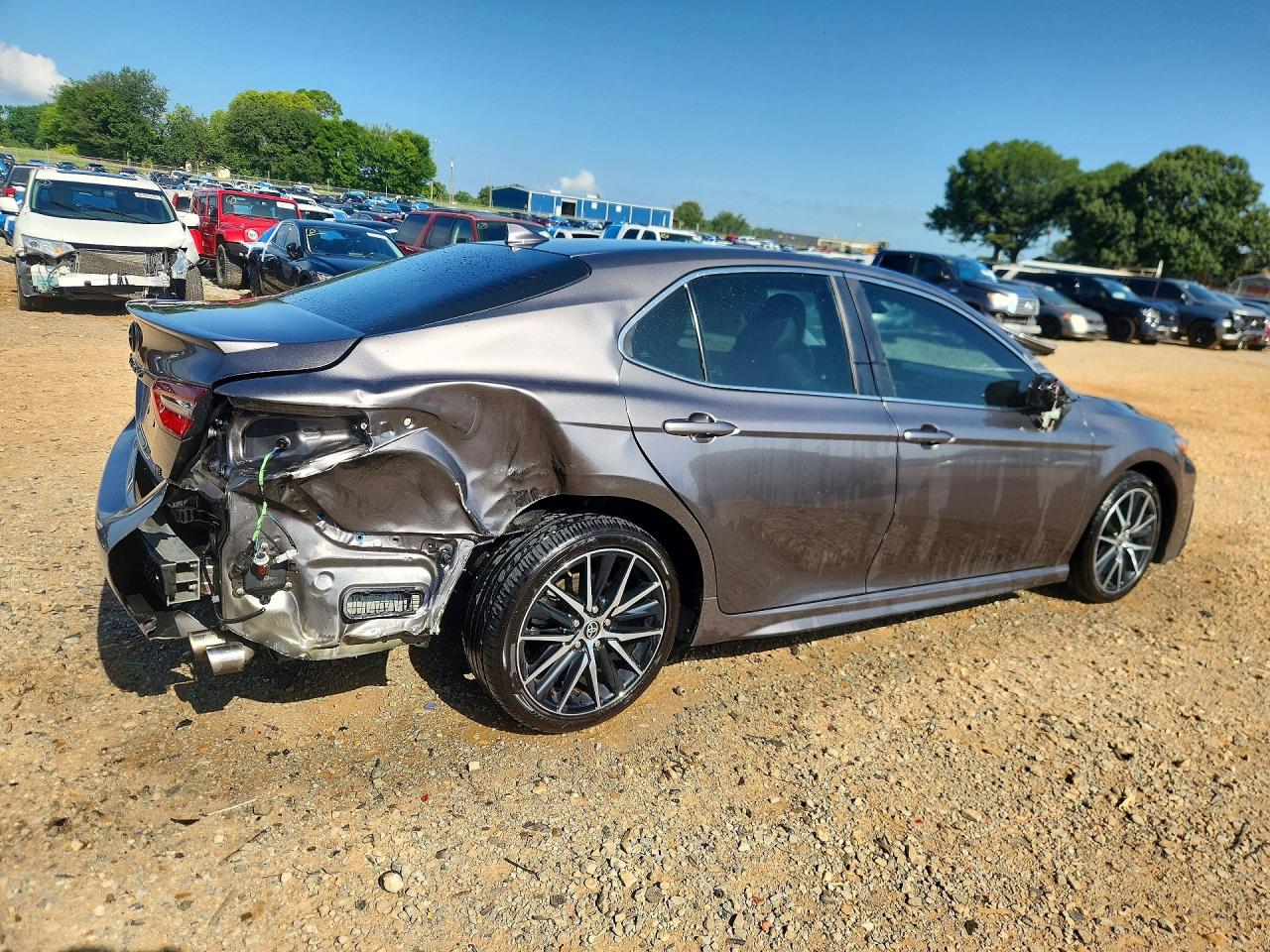 2021 TOYOTA CAMRY SE — снимка 3