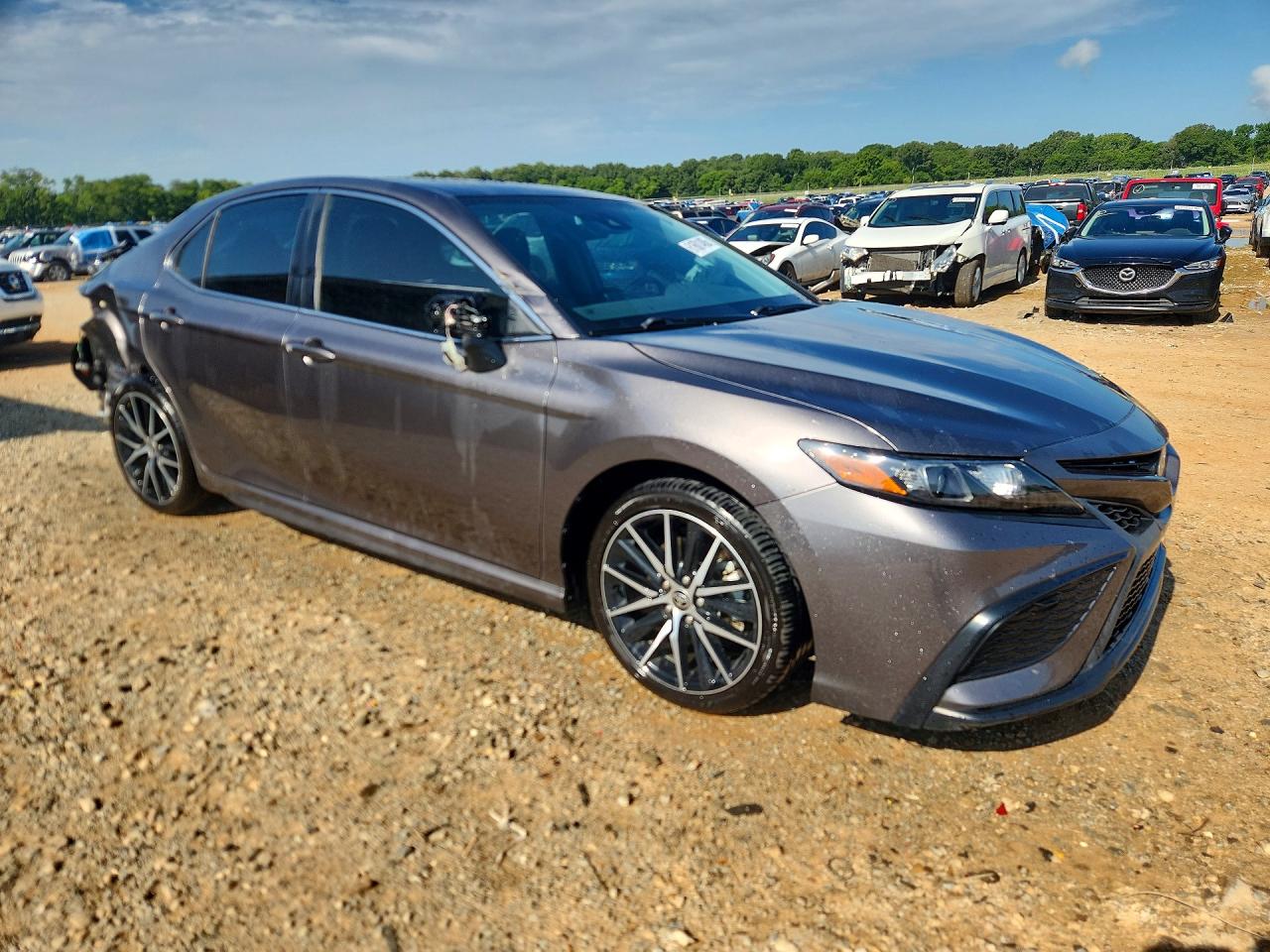 2021 TOYOTA CAMRY SE — снимка 4