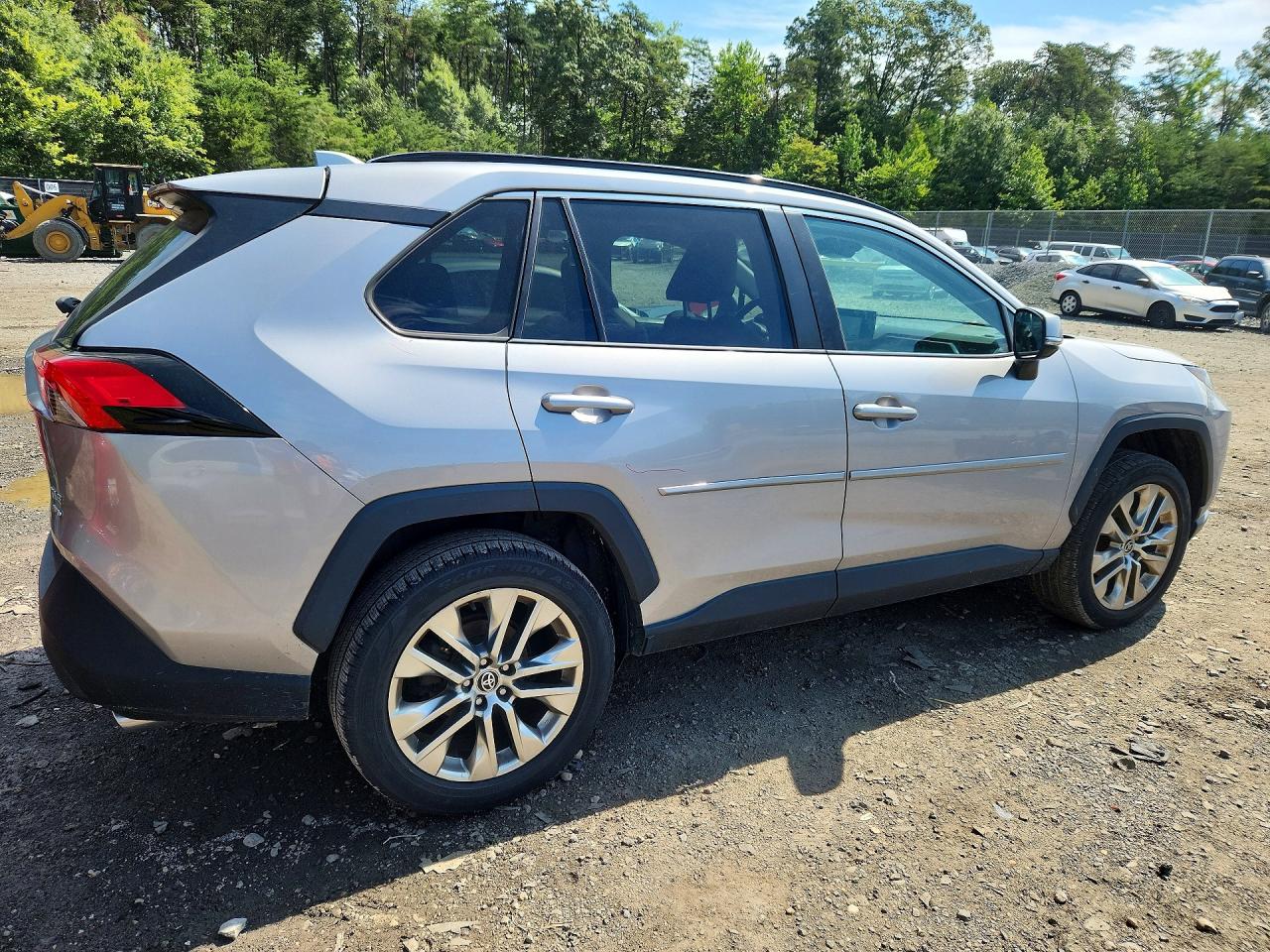 2021 TOYOTA RAV4 XLE PREMIUM — снимка 3