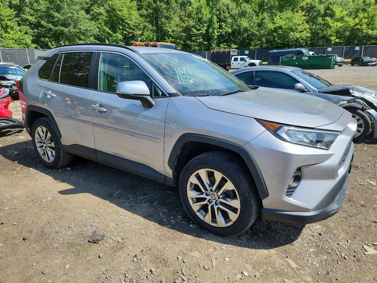 2021 TOYOTA RAV4 XLE PREMIUM — снимка 4