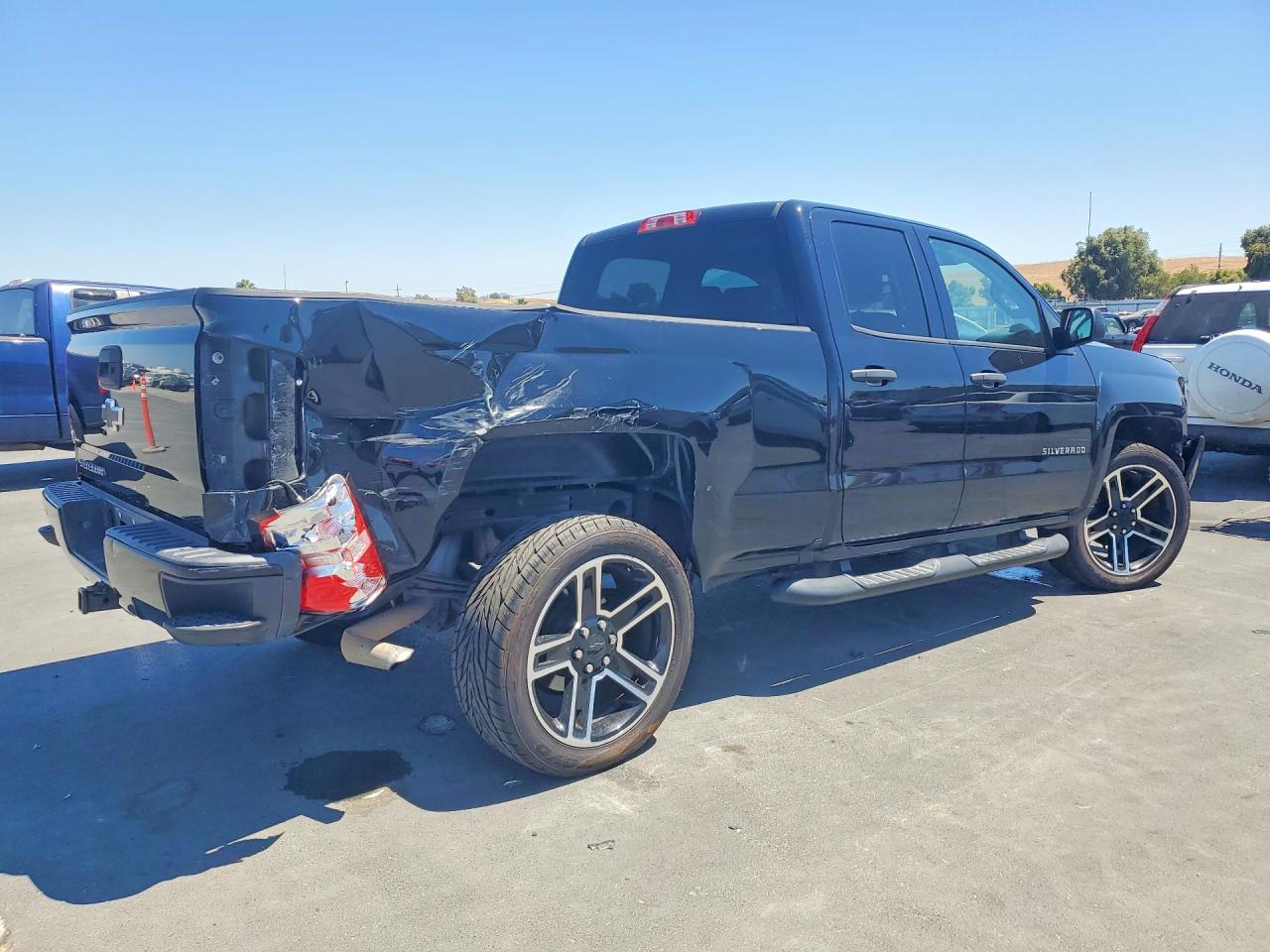 2017 CHEVROLET SILVERADO C1500 CUSTOM — снимка 3