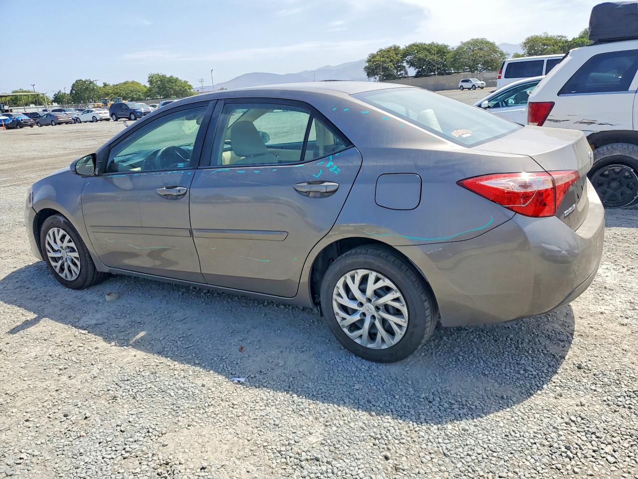 2018 TOYOTA COROLLA LE — снимка 2