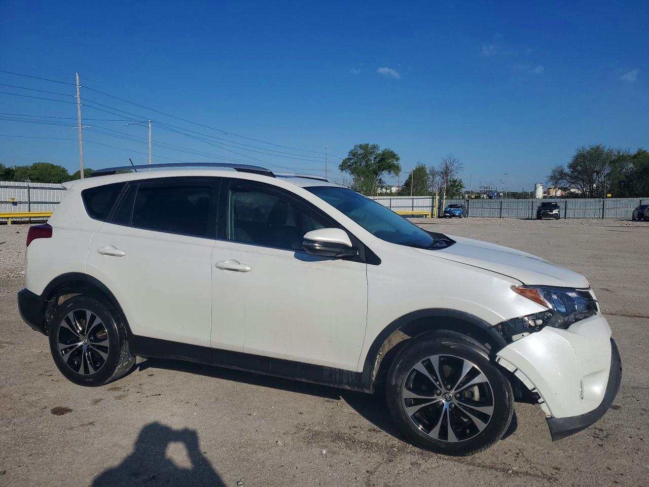 2015 TOYOTA RAV4 LIMITED — снимка 4