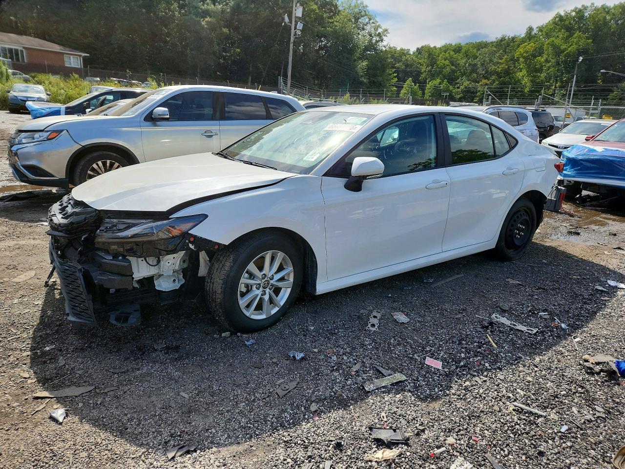 2025 TOYOTA CAMRY LE