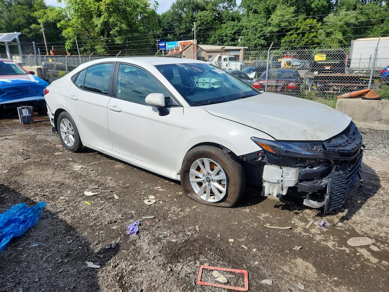 2025 TOYOTA CAMRY LE — снимка 4