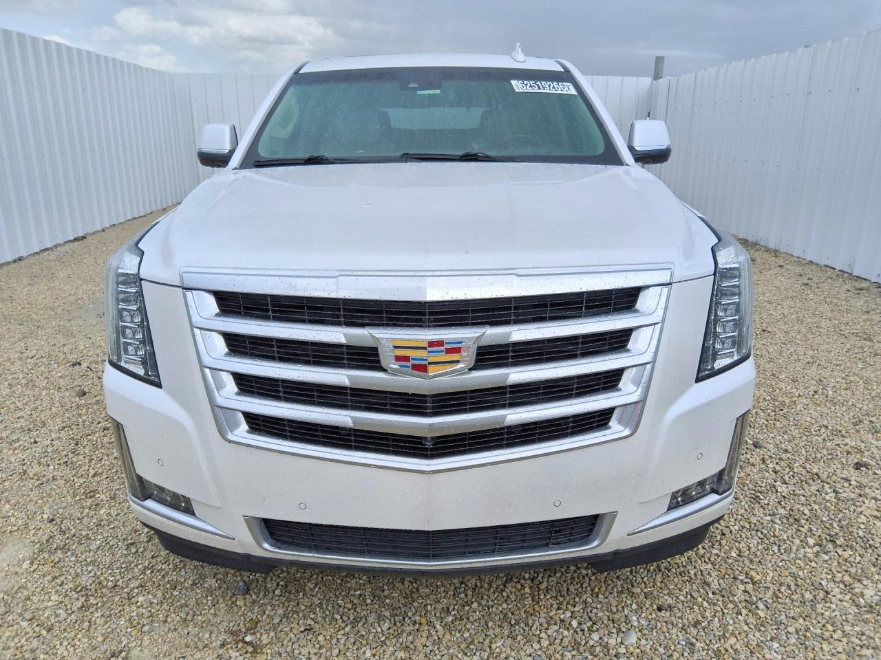 2017 CADILLAC ESCALADE LUXURY — снимка 5