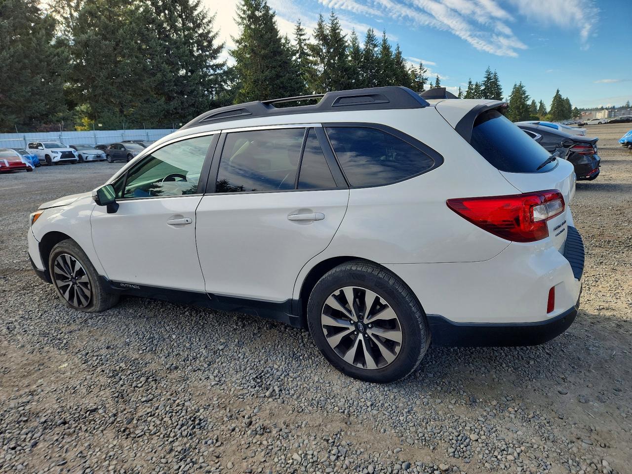 2017 SUBARU OUTBACK 3.6R LIMITED — снимка 2