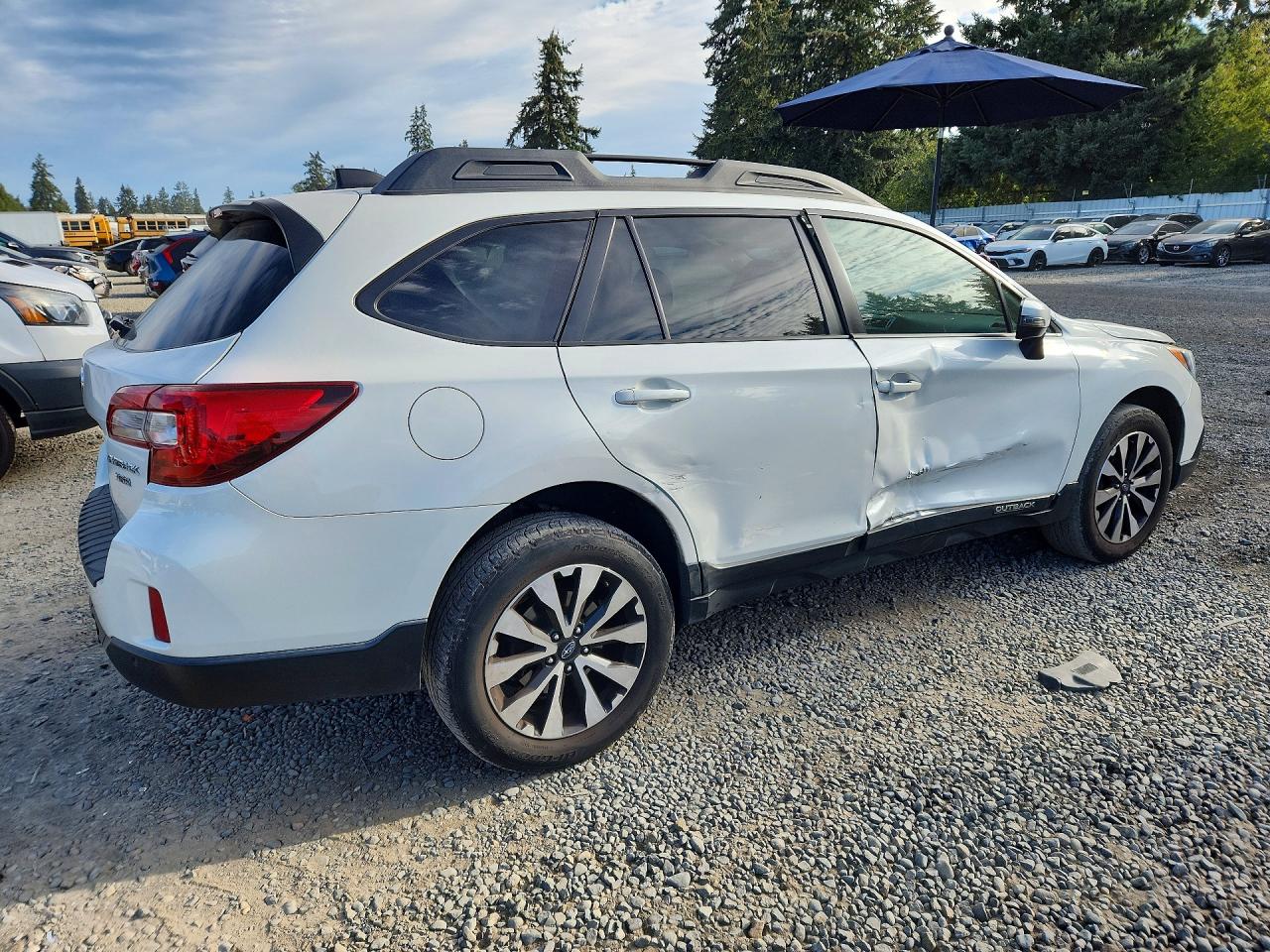 2017 SUBARU OUTBACK 3.6R LIMITED — снимка 3