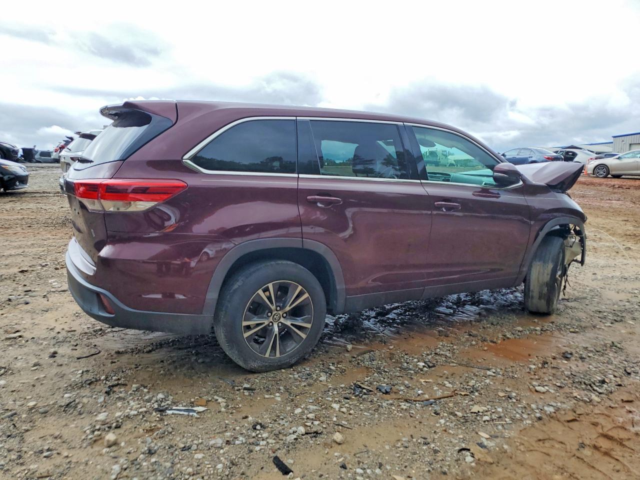 2019 TOYOTA HIGHLANDER LE — снимка 3