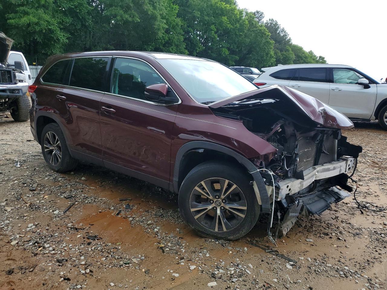 2019 TOYOTA HIGHLANDER LE — снимка 4