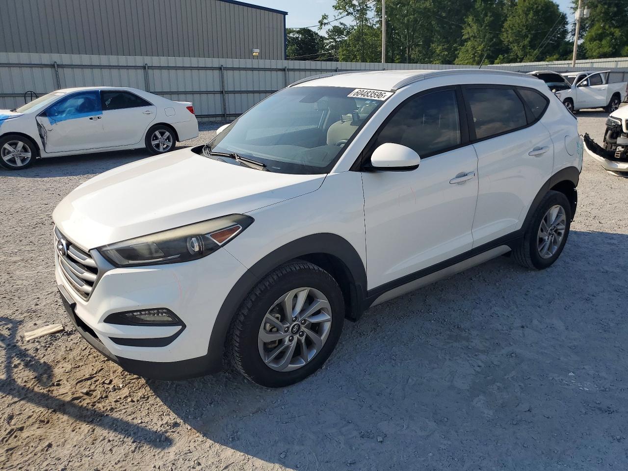 2017 HYUNDAI TUCSON SE