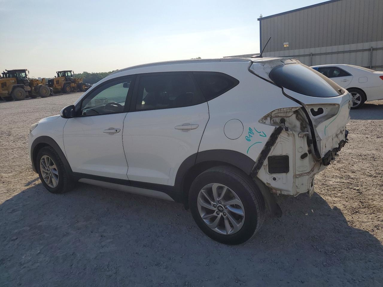 2017 HYUNDAI TUCSON SE — снимка 2