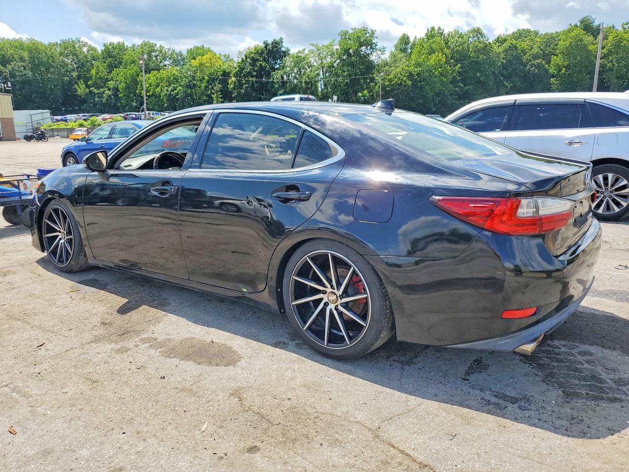 2016 LEXUS ES 350 — снимка 2