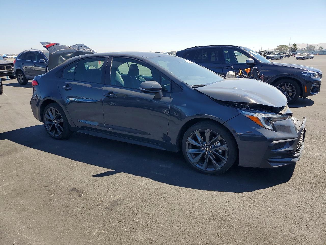 2025 TOYOTA COROLLA SE — снимка 4