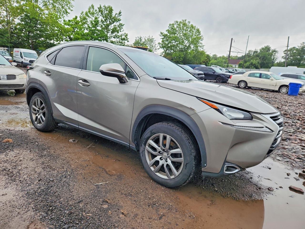 2015 LEXUS NX 200T — снимка 4