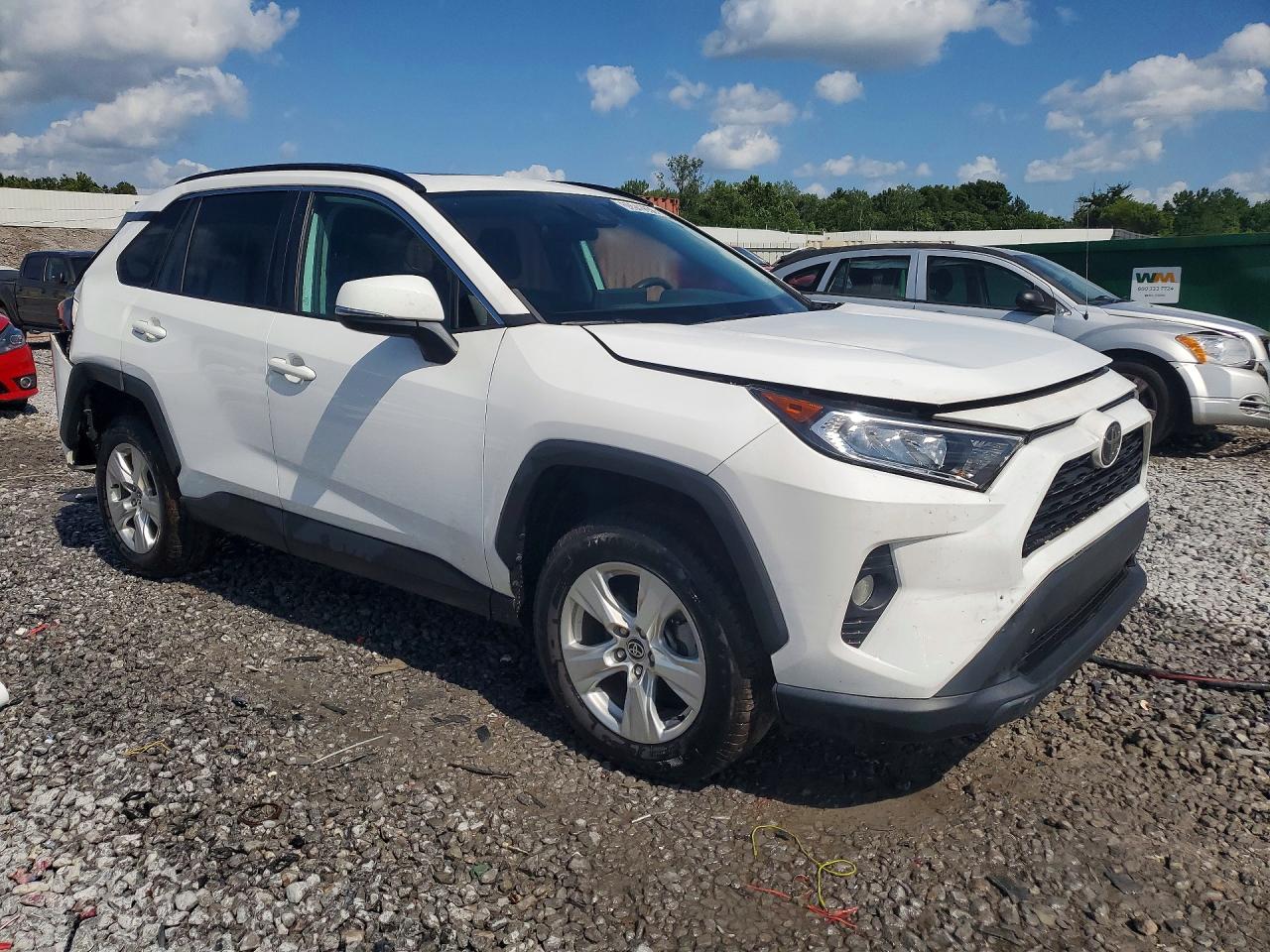 2021 TOYOTA RAV4 XLE — снимка 4