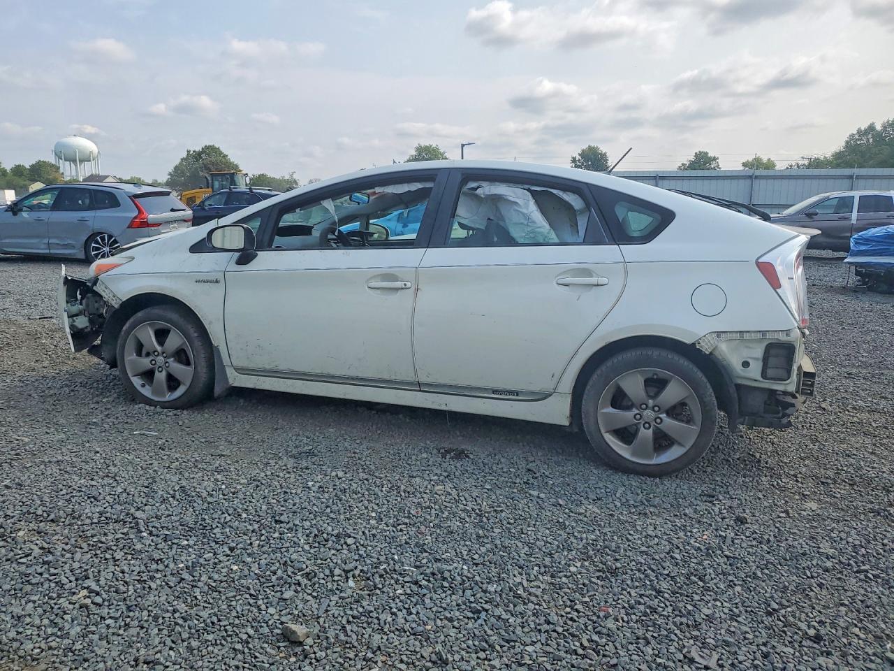 2015 TOYOTA PRIUS PERSONA SERIES — снимка 2