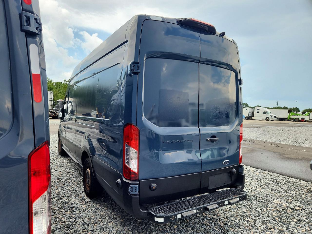 2020 FORD TRANSIT T-250 — снимка 2