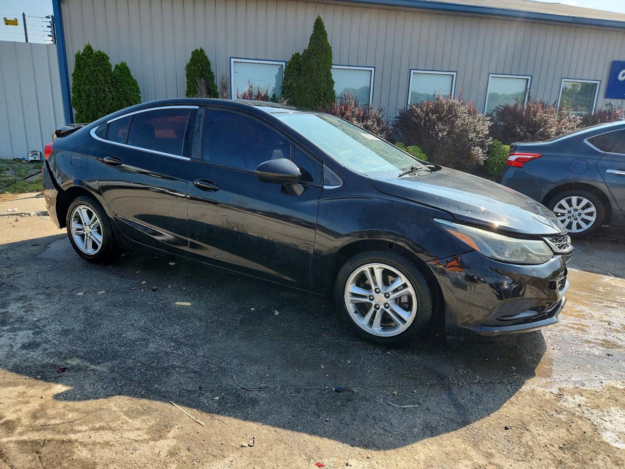 2017 CHEVROLET CRUZE LT — снимка 4