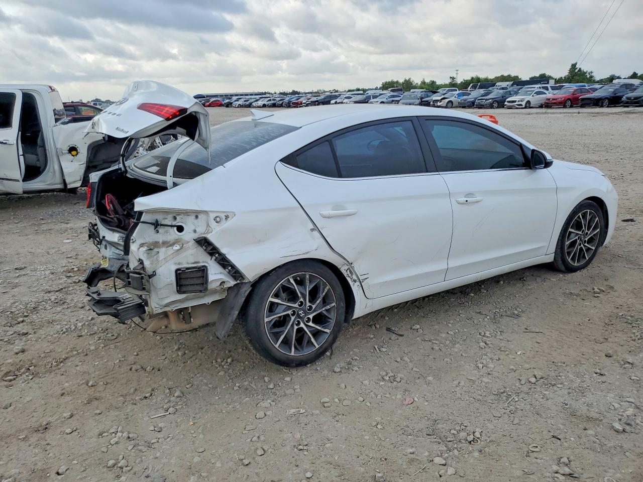 2019 HYUNDAI ELANTRA LIMITED — снимка 3