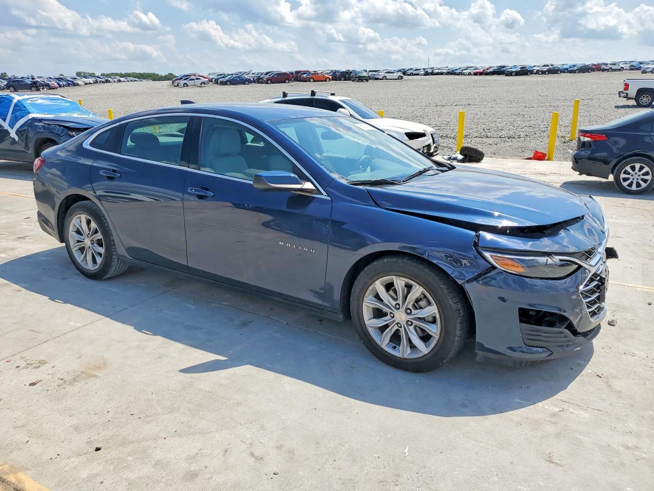 2021 CHEVROLET MALIBU LT — снимка 4