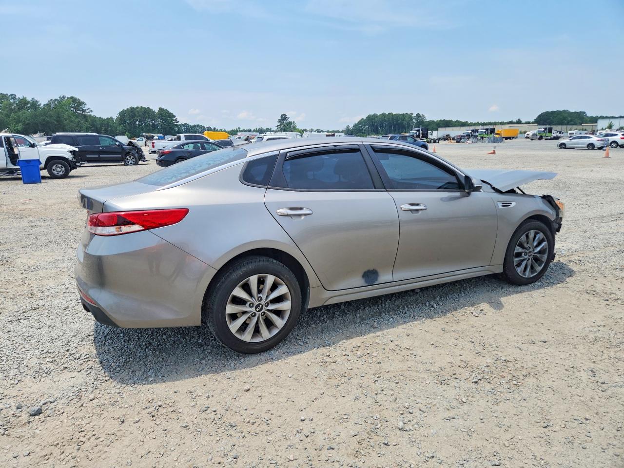 2017 KIA OPTIMA LX — снимка 3