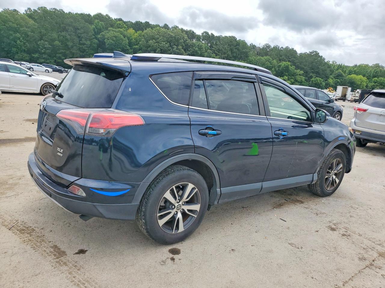 2018 TOYOTA RAV4 XLE — снимка 3