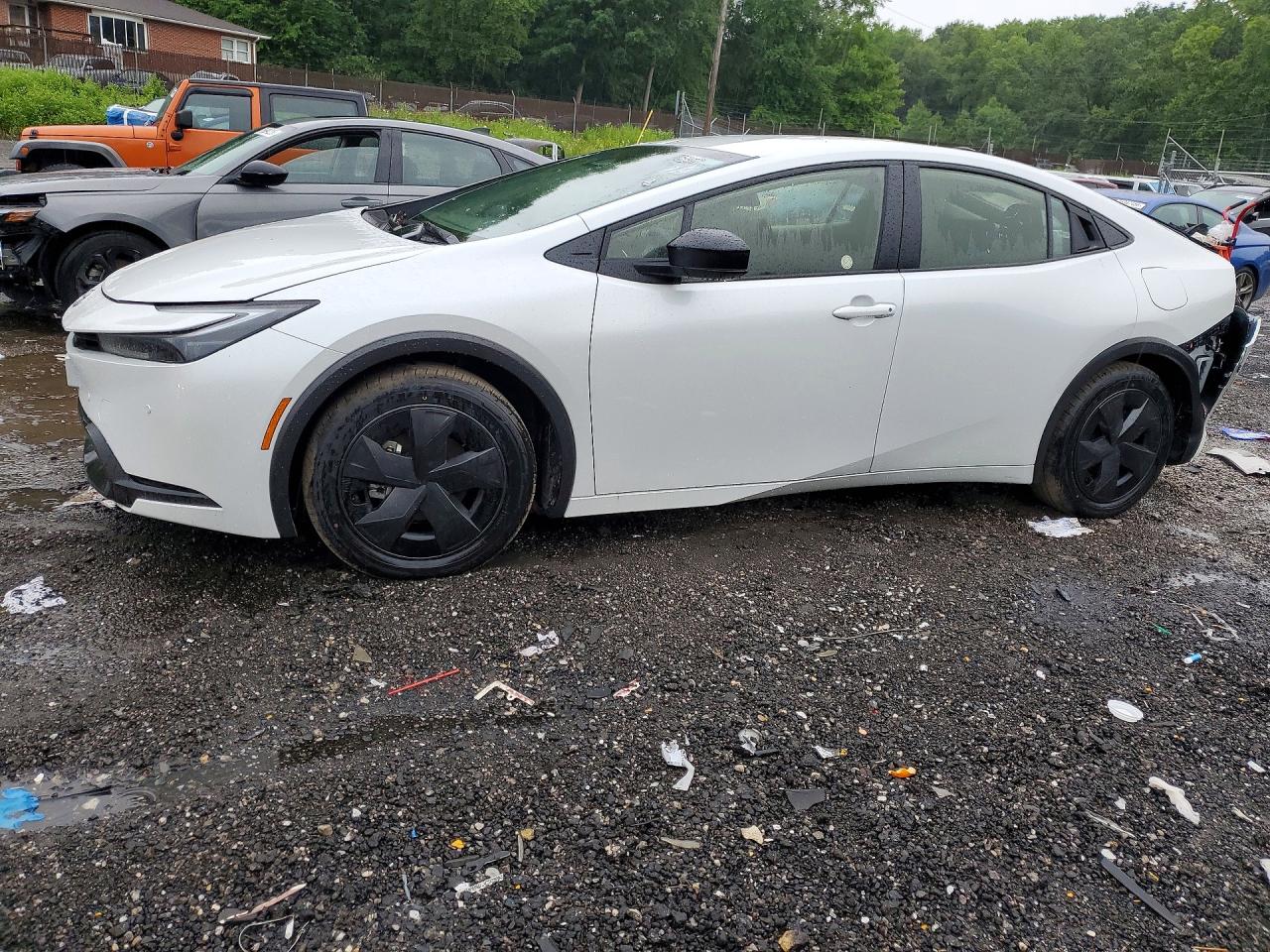2026 TOYOTA PRIUS LE
